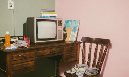 What Is The Best CRT TV For Retro Gaming?